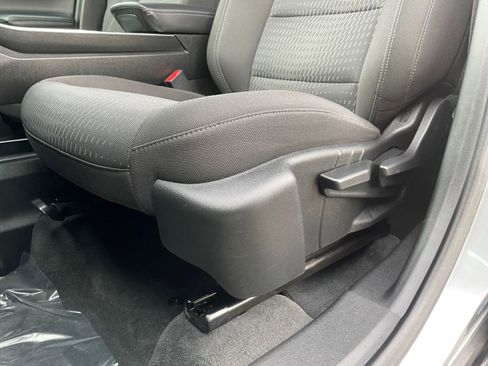 Used 2025 Chevrolet Equinox LT image 23