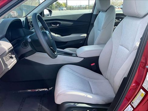 Used 2025 Honda Accord SE image 7