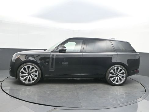 New 2026 Land Rover Range Rover Long Wheelbase SE AWD/4WD image 2