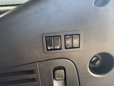 Used 2018 Chevrolet Tahoe Premier AWD/4WD image 36