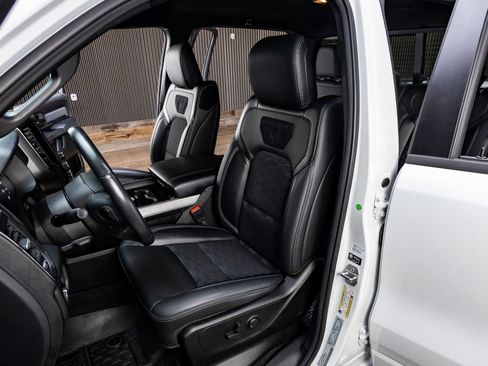 Used 2023 RAM 1500 Big Horn AWD/4WD image 31