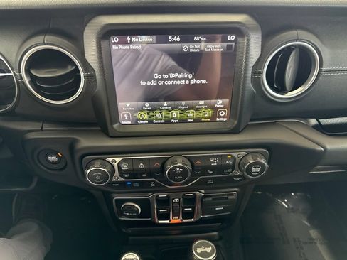 Used 2023 Jeep Wrangler Unlimited Sahara w/ Cold Weather Group AWD/4WD image 20