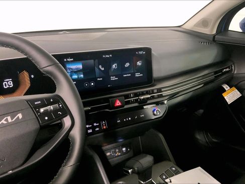 New 2026 Kia Sportage EX w/ EX Panorama Roof Package image 6