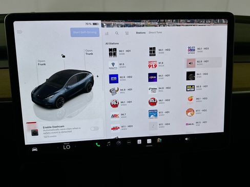 Used 2024 Tesla Model Y Long Range AWD/4WD image 18