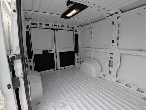 New 2025 RAM ProMaster 1500 w/ Premium Convenience Group image 9