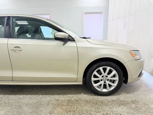 Used 2013 Volkswagen Jetta SE image 8