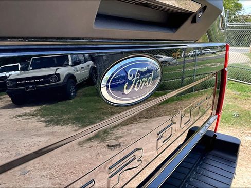 Certified 2022 Ford F250 Lariat w/ Lariat Ultimate Package AWD/4WD image 31