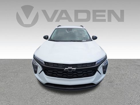 New 2026 Chevrolet Trax LT FWD image 29