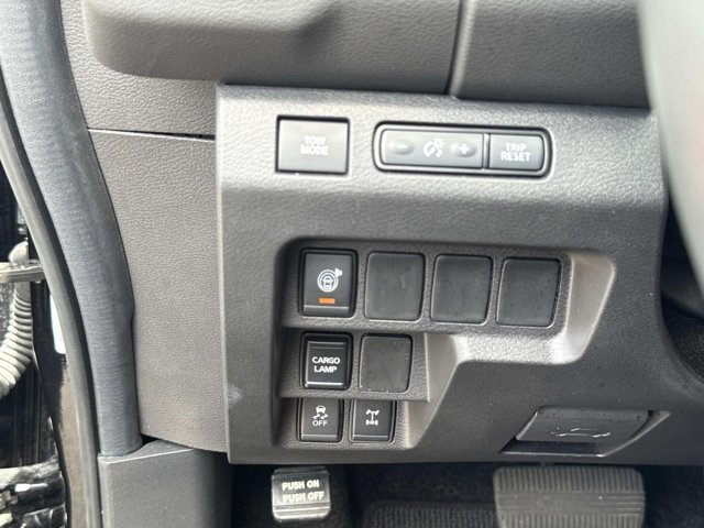 Used 2026 Nissan Frontier PRO-4X AWD/4WD image 24