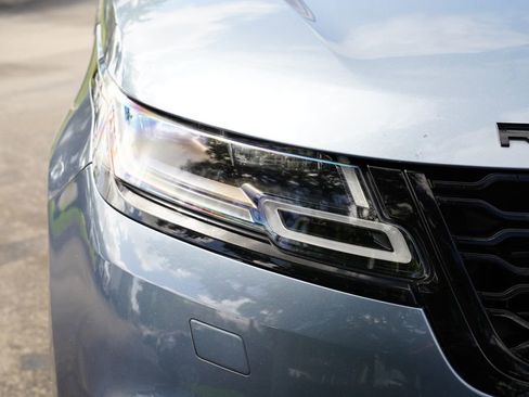 Used 2020 Land Rover Range Rover Velar R-Dynamic S image 3