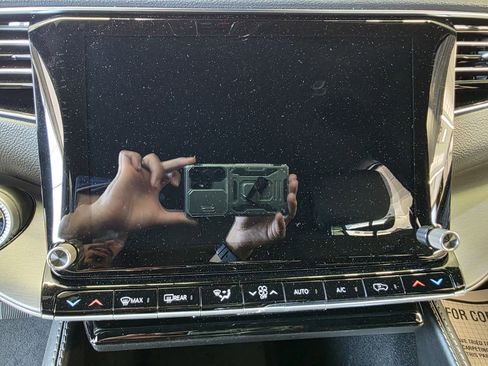 New 2025 Jeep Wagoneer L Series II AWD/4WD image 9