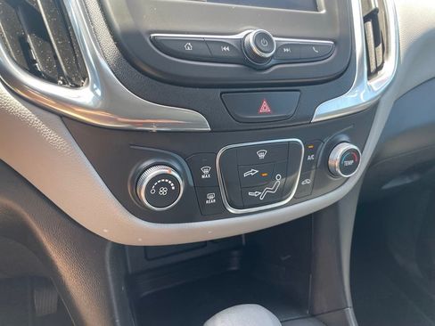 Used 2021 Chevrolet Equinox LT FWD image 17
