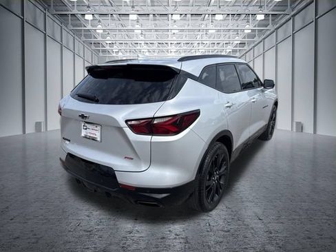 Used 2021 Chevrolet Blazer RS w/ Enhanced Convenience Package FWD image 5