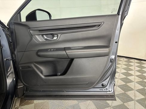 Used 2025 Honda CR-V Sport image 29