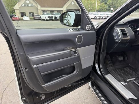 Used 2018 Land Rover Range Rover Sport HSE AWD/4WD image 13