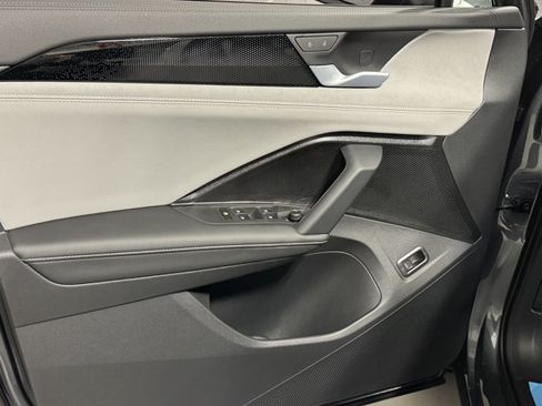 New 2026 Volkswagen Tiguan SE AWD/4WD image 19