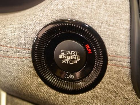 Used 2022 Jeep Compass Latitude image 26