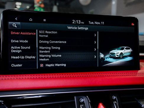 Used 2022 Genesis G70 3.3T Launch Edition image 43