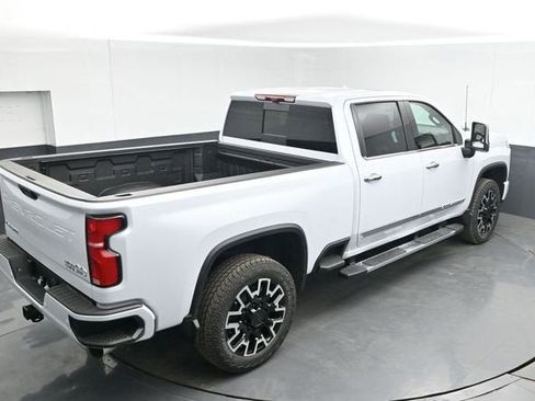 New 2026 Chevrolet Silverado 2500 High Country w/ High Country Premium Package AWD/4WD image 44