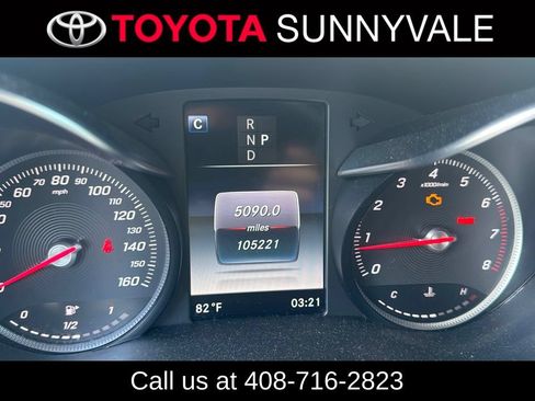 Used 2018 Mercedes-Benz GLC 300 4MATIC image 3