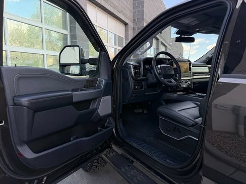 Used 2024 Ford F350 Lariat w/ Lariat Ultimate Package AWD/4WD image 36