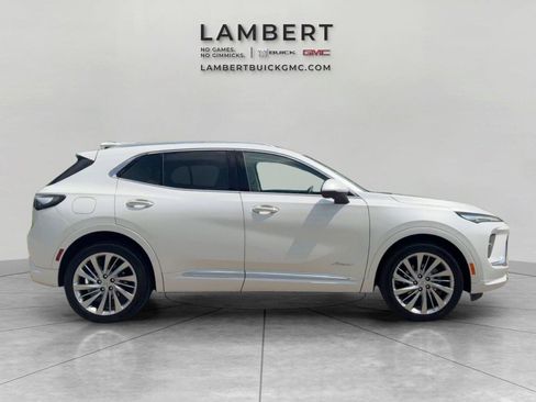 Used 2025 Buick Envision Avenir AWD/4WD image 6