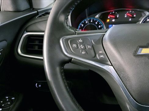 Used 2020 Chevrolet Equinox LT w/ Driver Convenience Package image 19