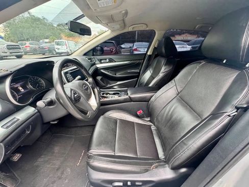 Used 2019 Nissan Maxima 3.5 SV w/ Floor Mat Group FWD image 14