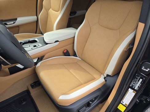 New 2026 Lexus RZ 450e AWD image 18