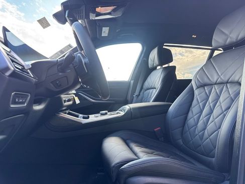 New 2026 BMW X7 xDrive40i w/ M Sport Package AWD/4WD image 9