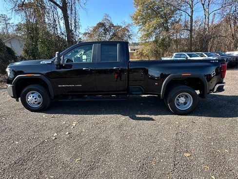 New 2026 GMC Sierra 3500 Pro image 9