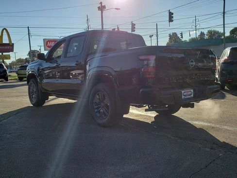 New 2026 Nissan Frontier SV w/ Tow Package AWD/4WD image 4