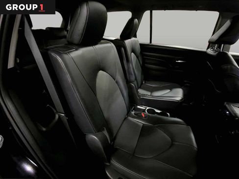 Certified 2024 Toyota Grand Highlander AWD image 20