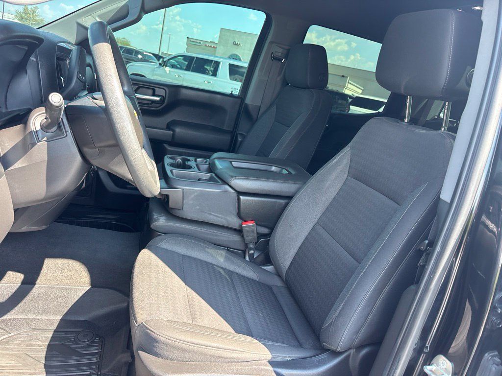Used 2023 Chevrolet Silverado 1500 Custom AWD/4WD image 12