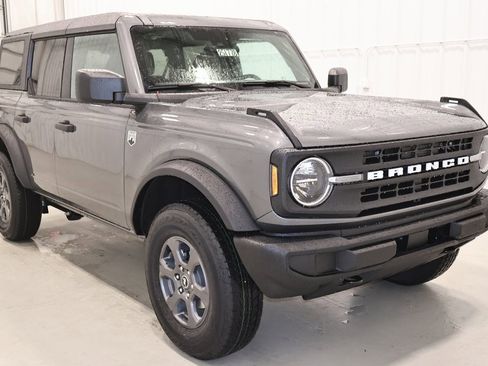 New 2025 Ford Bronco Big Bend image 2