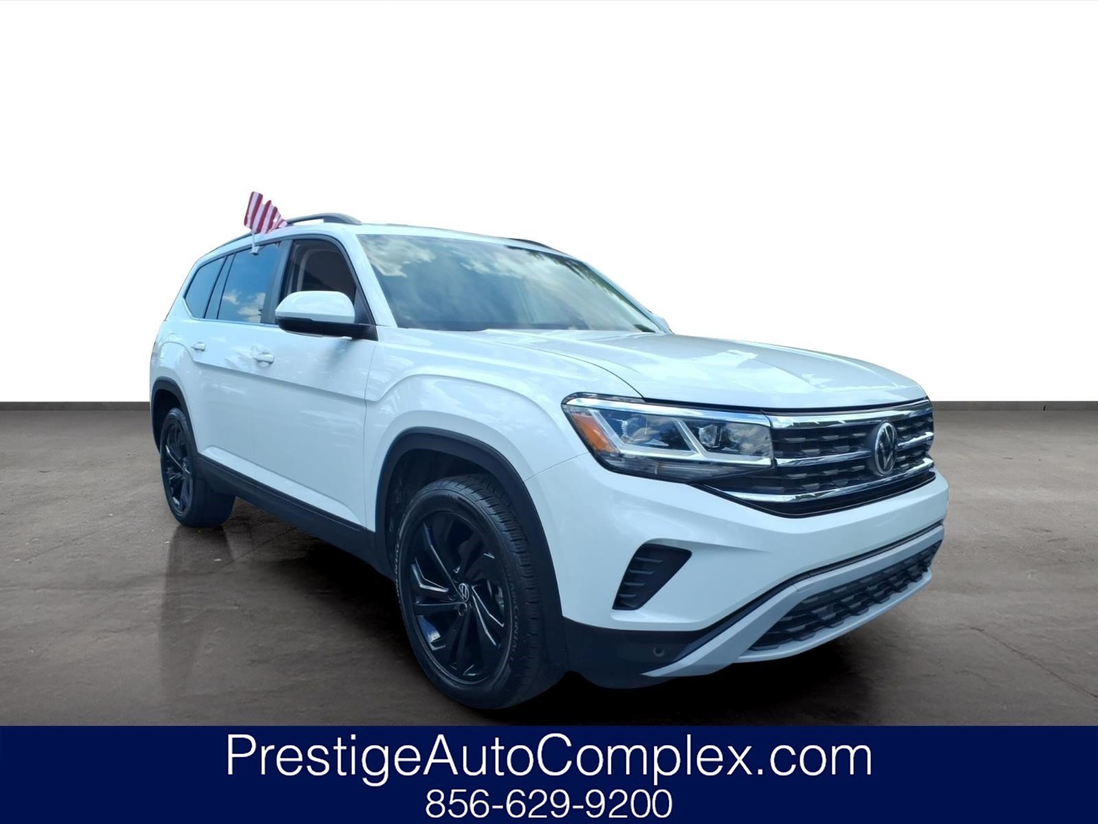 Certified 2022 Volkswagen Atlas SE FWD image 1