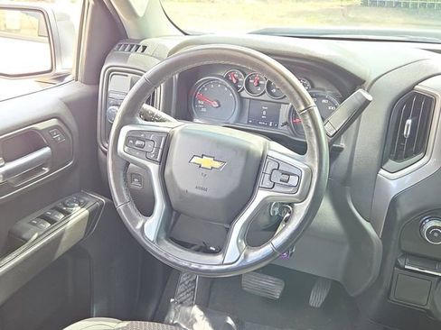 Used 2022 Chevrolet Silverado 1500 Custom image 14