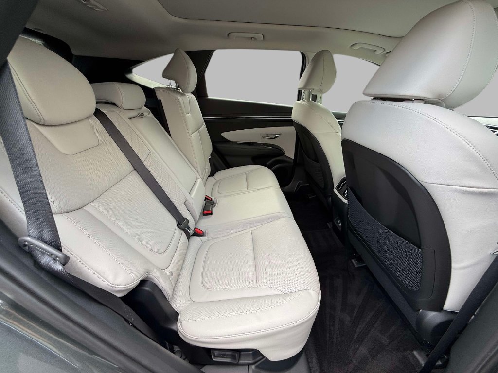 Used 2022 Hyundai Tucson Limited AWD/4WD image 16