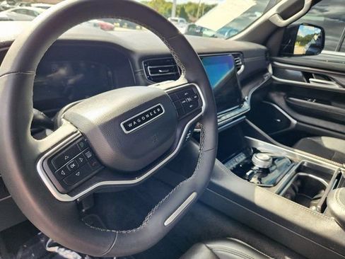 Used 2024 Jeep Wagoneer L 4WD image 15