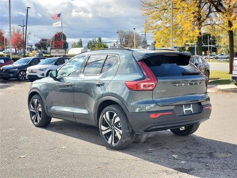New 2026 Volvo XC40 B5 Ultra w/ Protection Package Premier image 6
