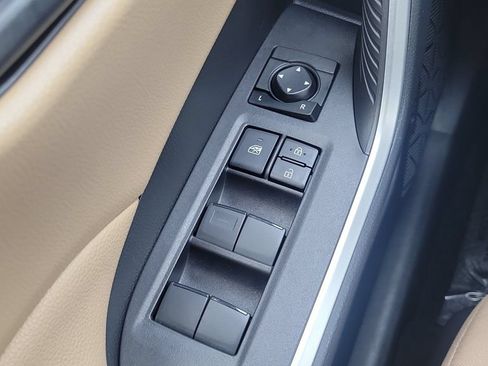 Certified 2025 Toyota RAV4 LE AWD/4WD image 18