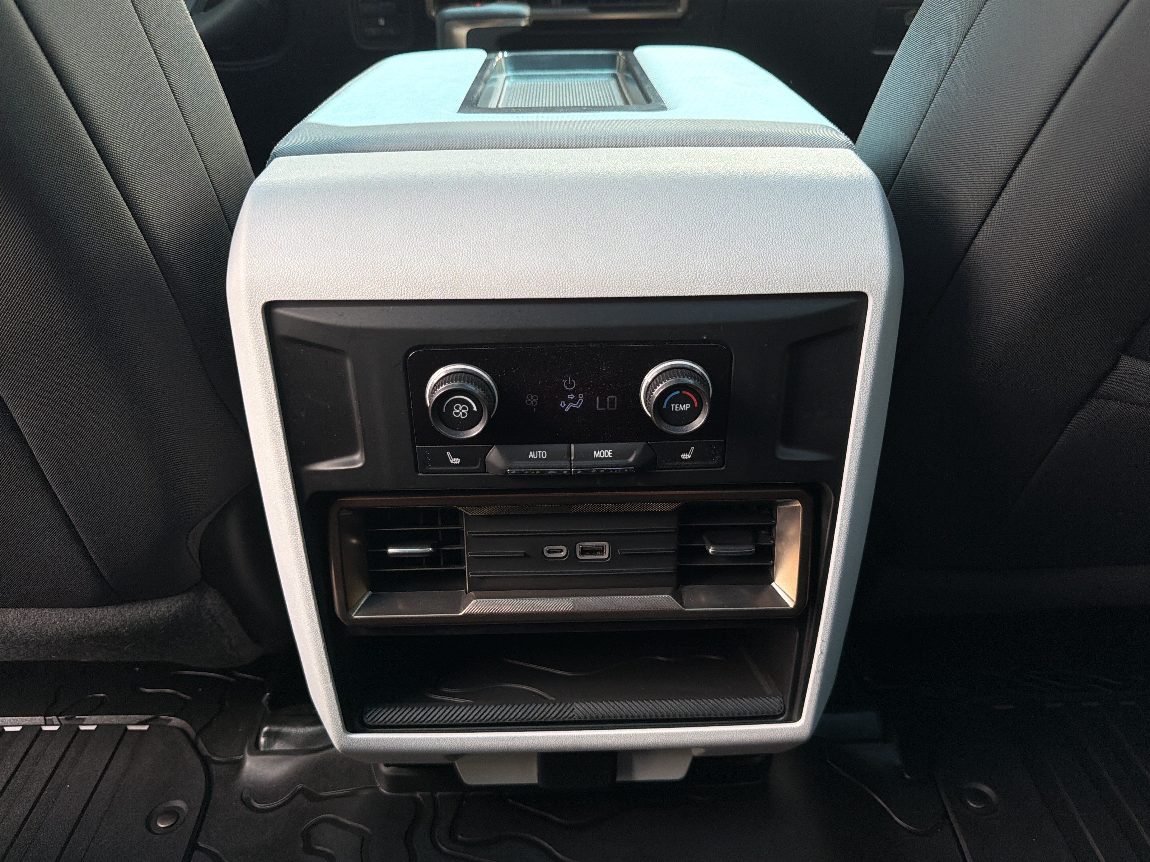 Used 2024 GMC Hummer EV 3X w/ LPO, Illumination Package AWD/4WD image 47
