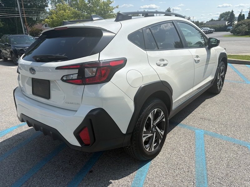 Used 2024 Subaru Crosstrek 2.0i Premium AWD/4WD image 6