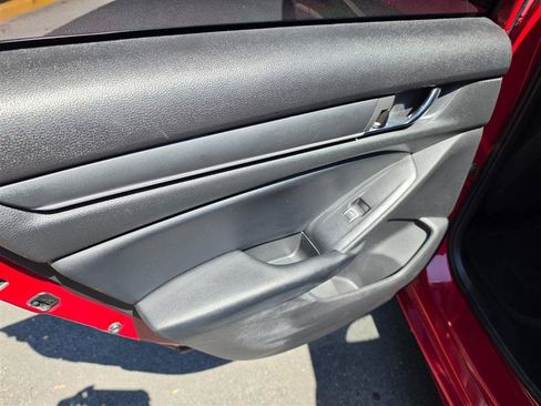 Used 2018 Honda Accord Sport image 23
