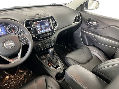Used 2022 Jeep Cherokee Limited image 23
