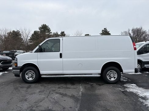 Used 2024 Chevrolet Express 2500 w/ Driver Convenience Package image 2