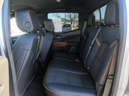 Used 2024 GMC Canyon AT4 w/ Technology Package image 21