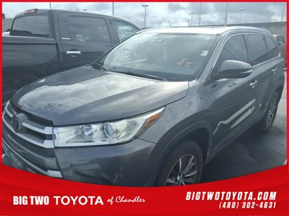 Used 2018 Toyota Highlander XLE w/ Carpet Mat Package (TMS)