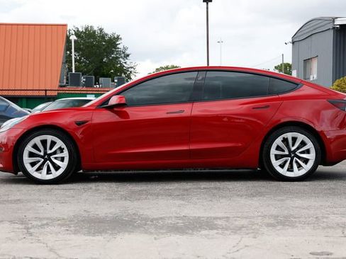 Used 2022 Tesla Model 3 Standard Range RWD image 4