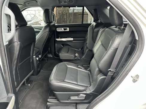 Certified 2021 Ford Explorer Limited w/ Equipment Group 301A image 14